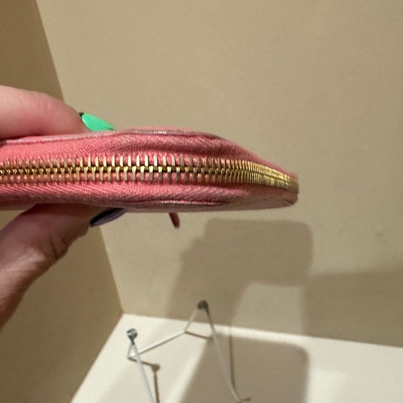 Prada Saffiano Bubblegum Pink Continental Zippy Wallet w/authenticity card - Picture 6 of 16